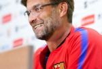 Jürgen Klopp má záujem stiahnuť mladých hráčov Barcelony do Red Bullu