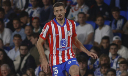 Oficiálne: Clement Lenglet si natiahol väzy v kolene a členku